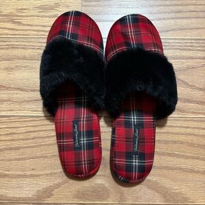 Victoria’s Secret Plaid Faux Fur Lounge House Slippers Women’s Large 9/10